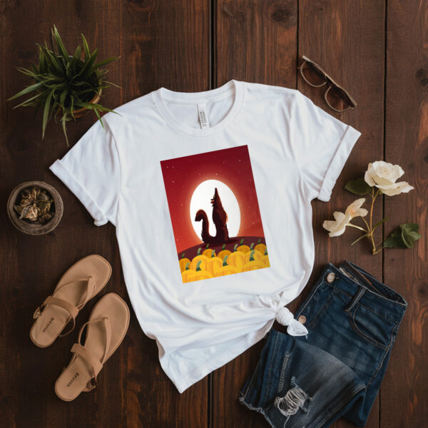Angry Wolf Howling To The Moon In Scene Of Halloween T-Shirt