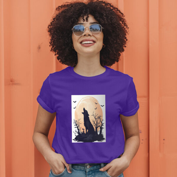 Fierce Wolf Howling At Moon In Halloween Scene T-Shirt - Image 7