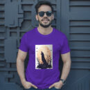 Fierce Wolf Howling At Moon In Halloween Scene T-Shirt