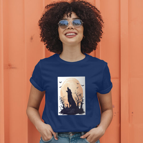 Fierce Wolf Howling At Moon In Halloween Scene T-Shirt - Image 5
